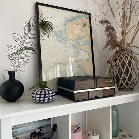 Appartement Le Bonheur De Vivre Saint-Coulomb Eksteriør bilde