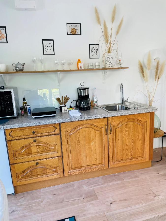 Appartement Le Bonheur De Vivre Saint-Coulomb Eksteriør bilde